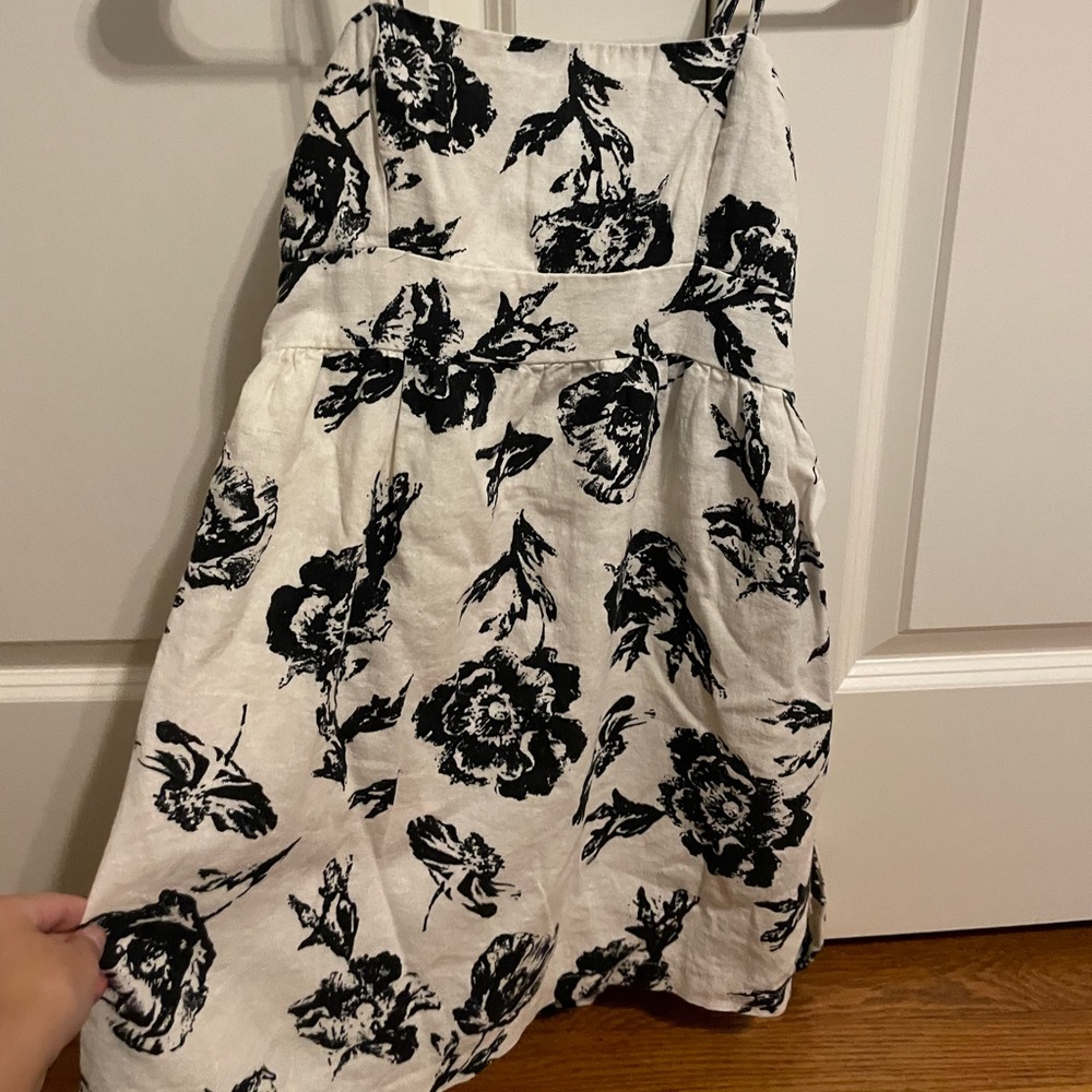 Vintage black and white kids medium dress